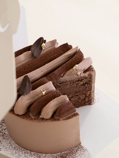 NEW Chocolate Zephyr Cream Cake - ENZE