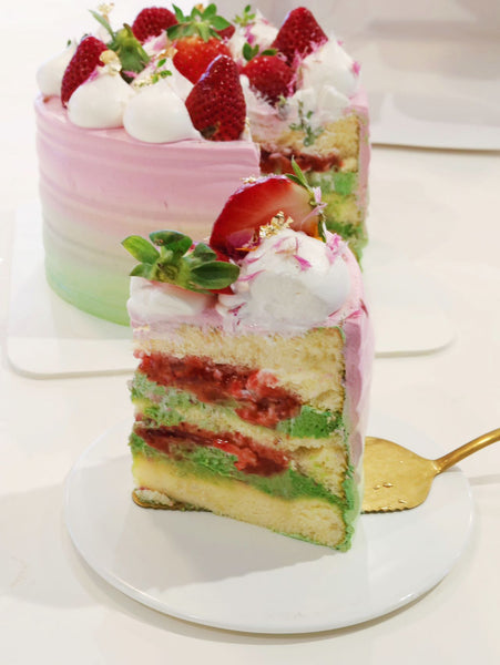 Strawberry Matcha Cream Cake