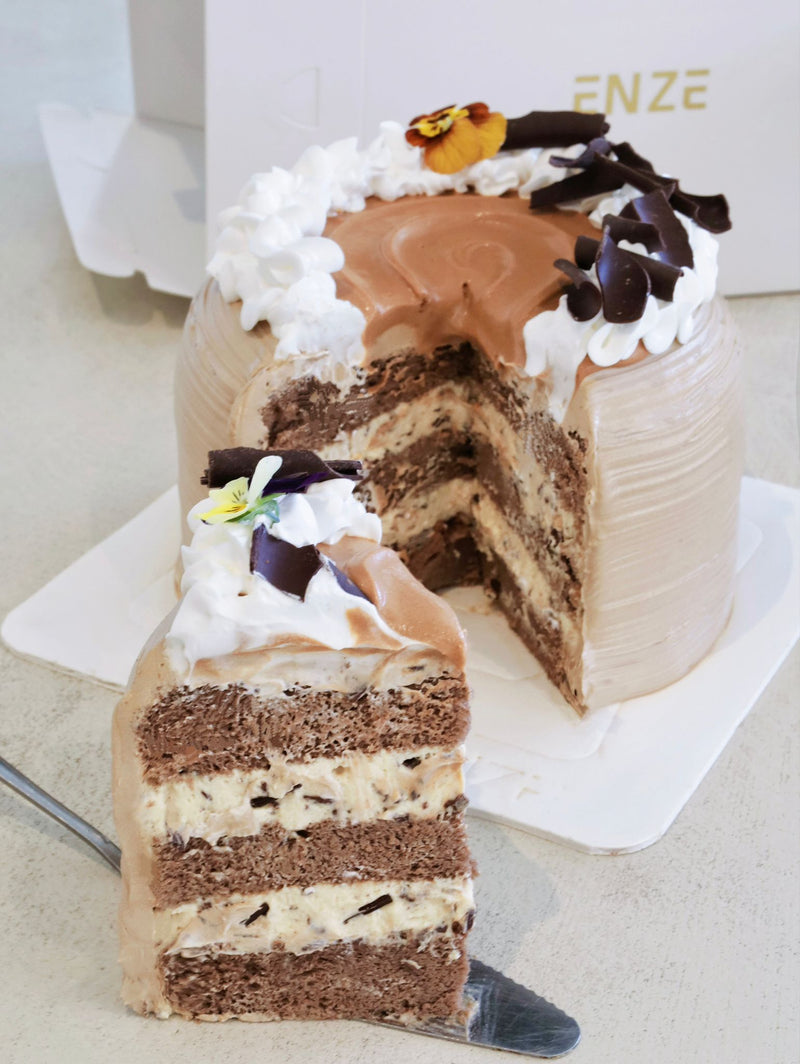 Salted Caramel & Chocolate Cream Cake - ENZE