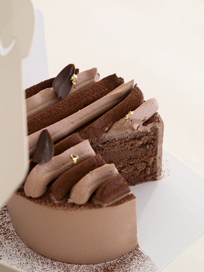 Chocolate Zephyr Cream Cake